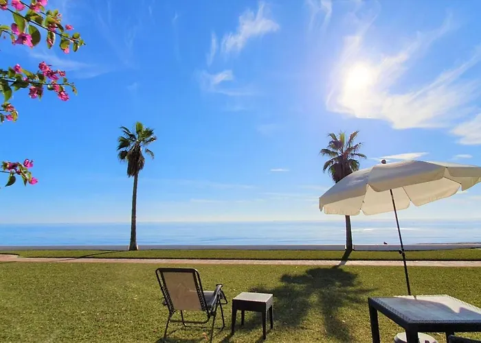 Sea Front House Macarena D * Marbella