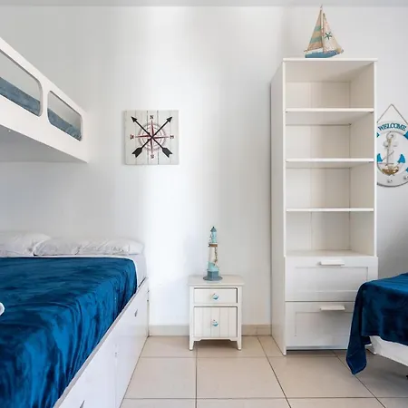 Sea Front House Macarena D * Marbella