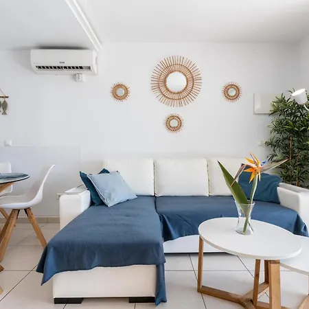 Sea Front House Macarena D Tatil Evi *