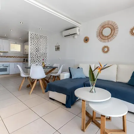 Dom wakacyjny Sea Front House Macarena D