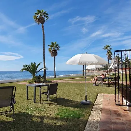 Sea Front House Macarena D * Marbella
