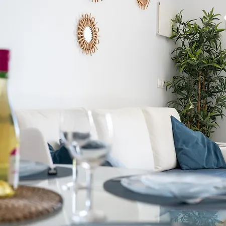 Sea Front House Macarena D בית נופש מארבלה