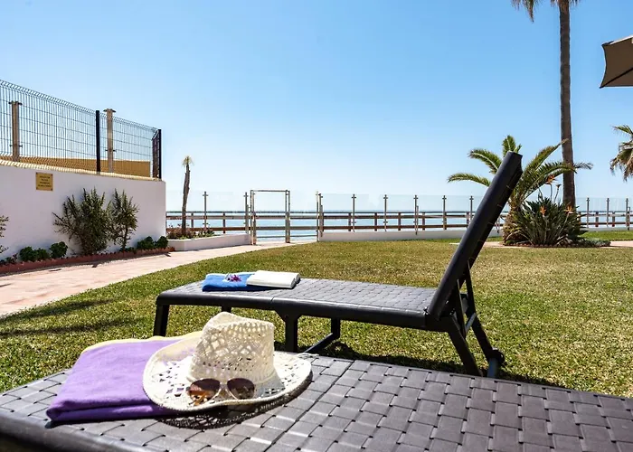 Sea Front House Macarena D * Marbella