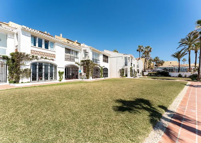 بيت للعطل Sea Front House Macarena D ماربيا