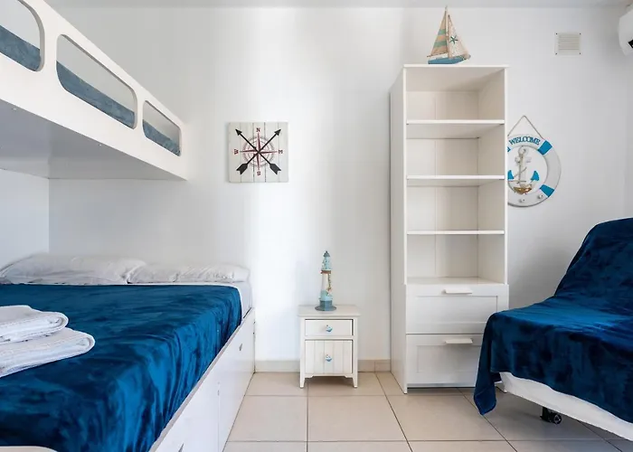 Sea Front House Macarena D * ماربيا