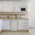 Feriehus Sea Front House Macarena D Marbella
