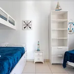 Feriehus Sea Front House Macarena D